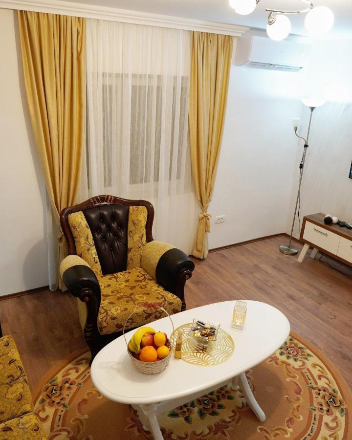 Apartments Manitovac M Nikšić Bagian luar foto