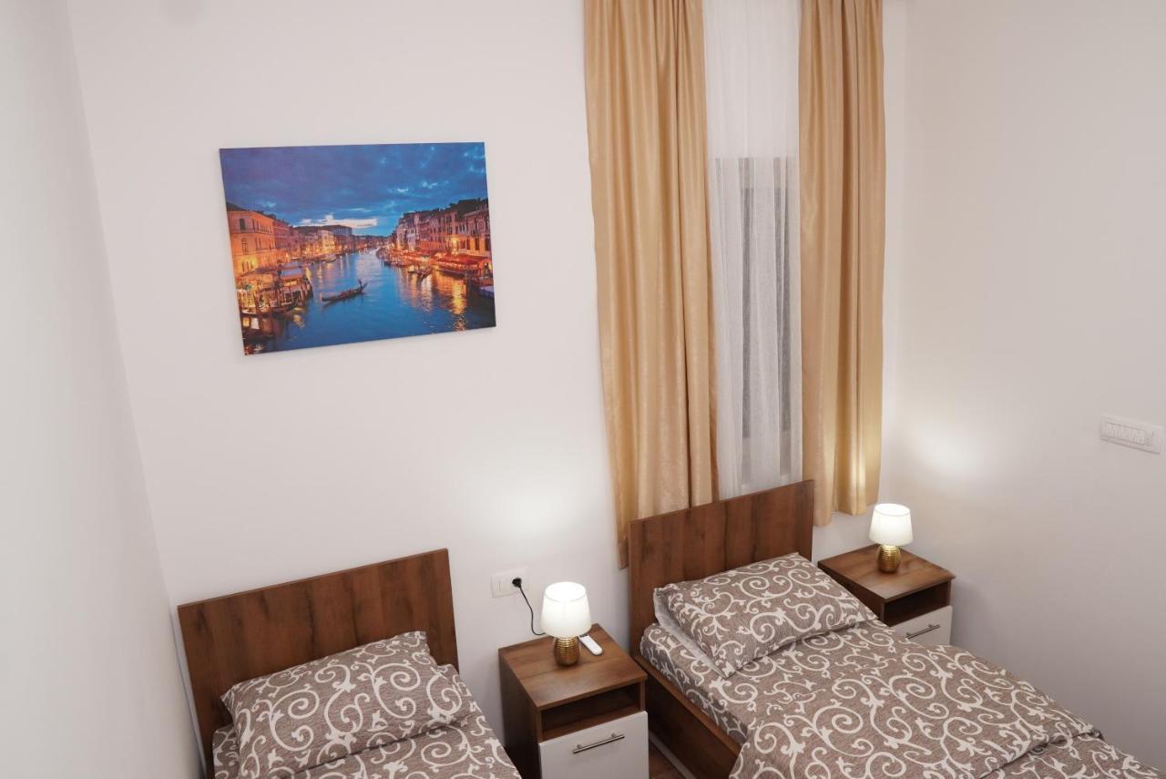 Apartments Manitovac M Nikšić Bagian luar foto