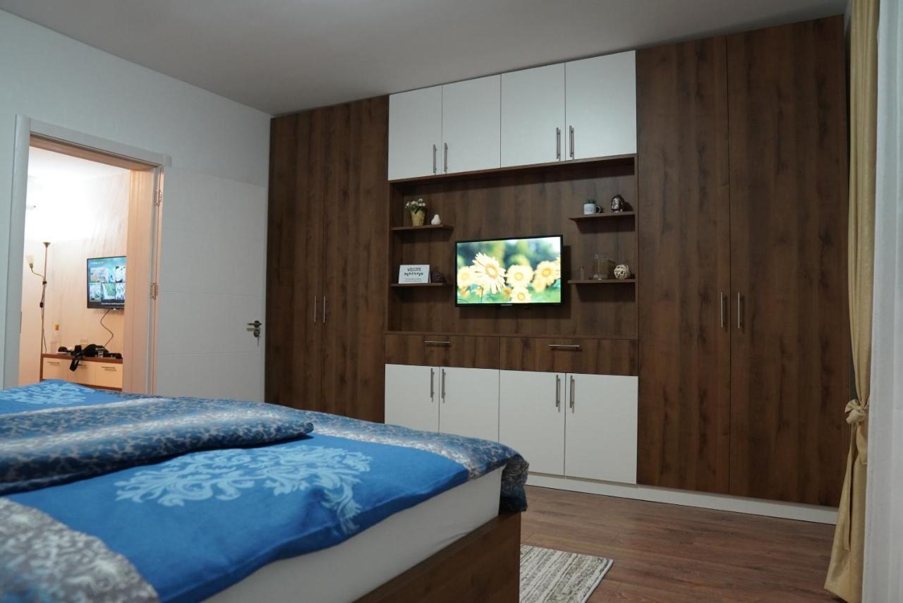 Apartments Manitovac M Nikšić Bagian luar foto