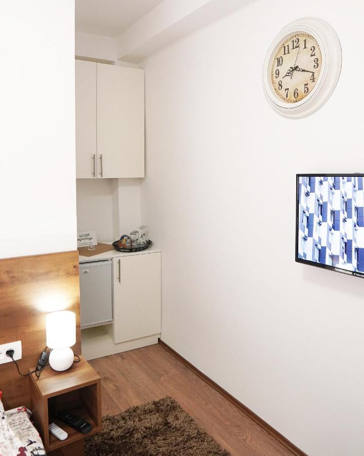 Apartments Manitovac M Nikšić Bagian luar foto